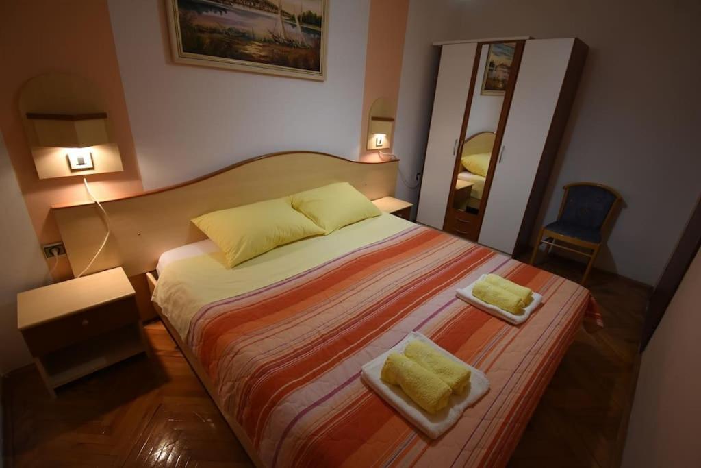 Apartman With A Parking Space - 15757