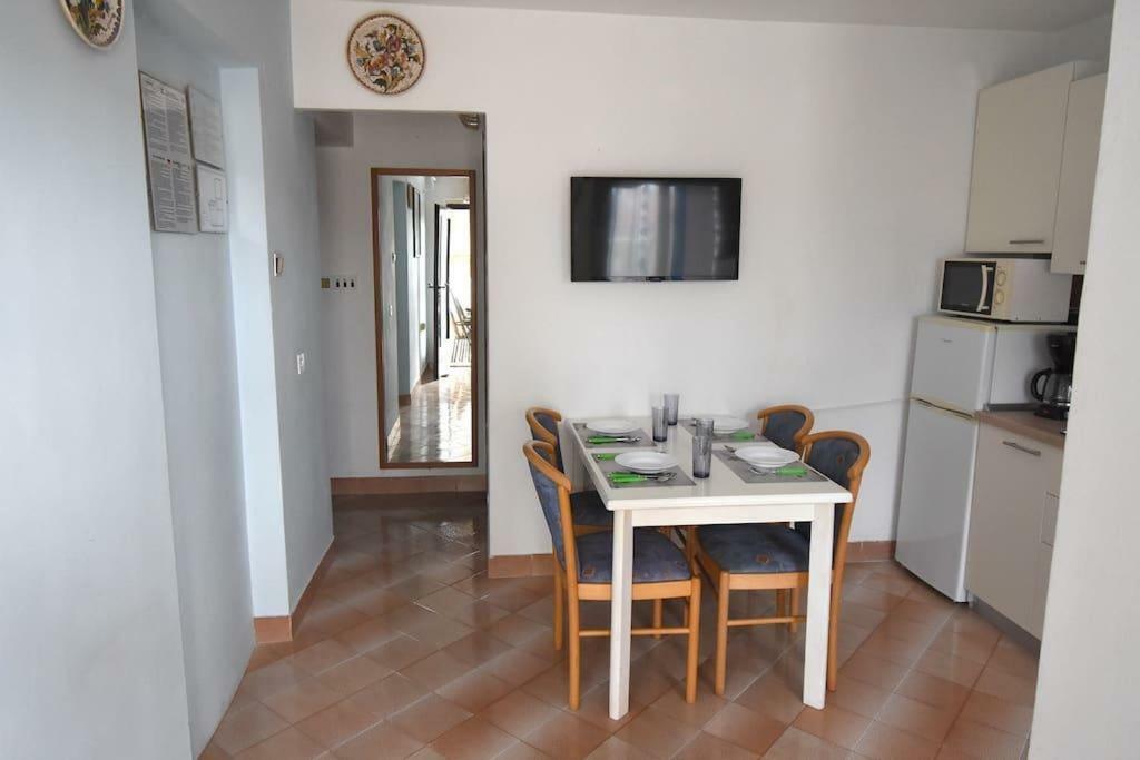 With A Parking Space - 15757 Apartman