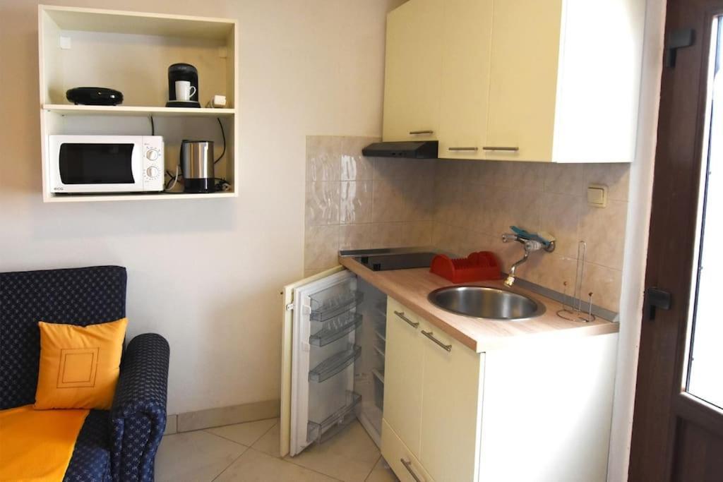Apartma With A Parking Space - 15757 Pula